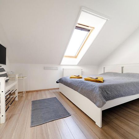 Guba Vendégház Győrújbarát Extérieur photo
