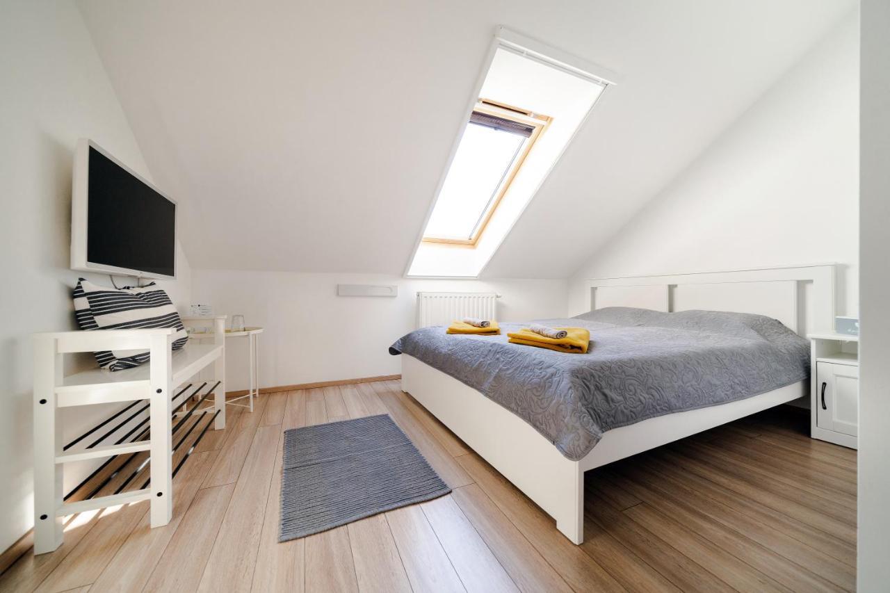 Guba Vendégház Győrújbarát Extérieur photo